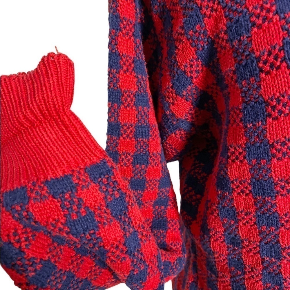 Catcher Vintage Red & Blue Checkered Cotton Crew Neck Sweater - Picture 3 of 8